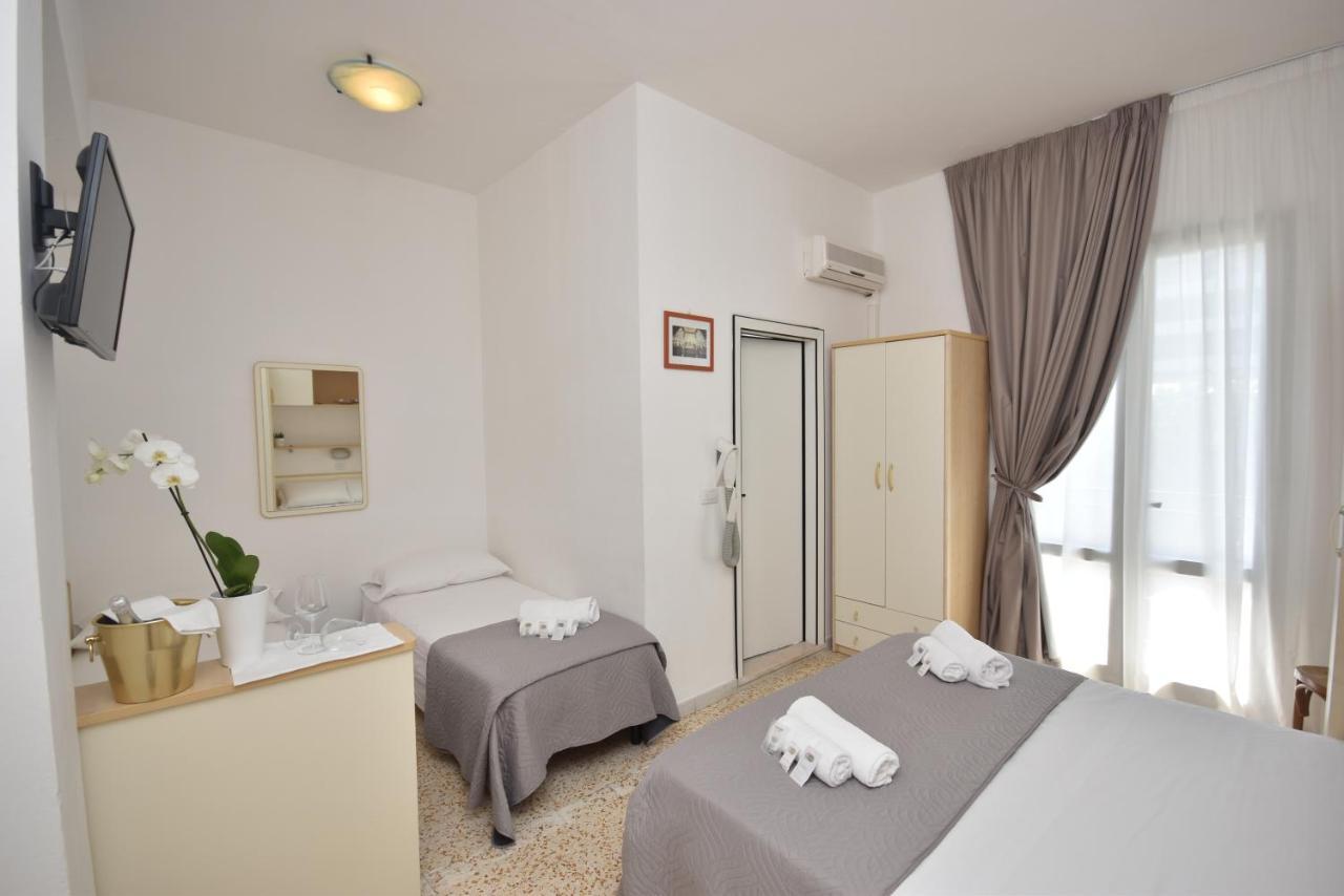 Lively Hotel Bellaria-Igea Marina Dış mekan fotoğraf